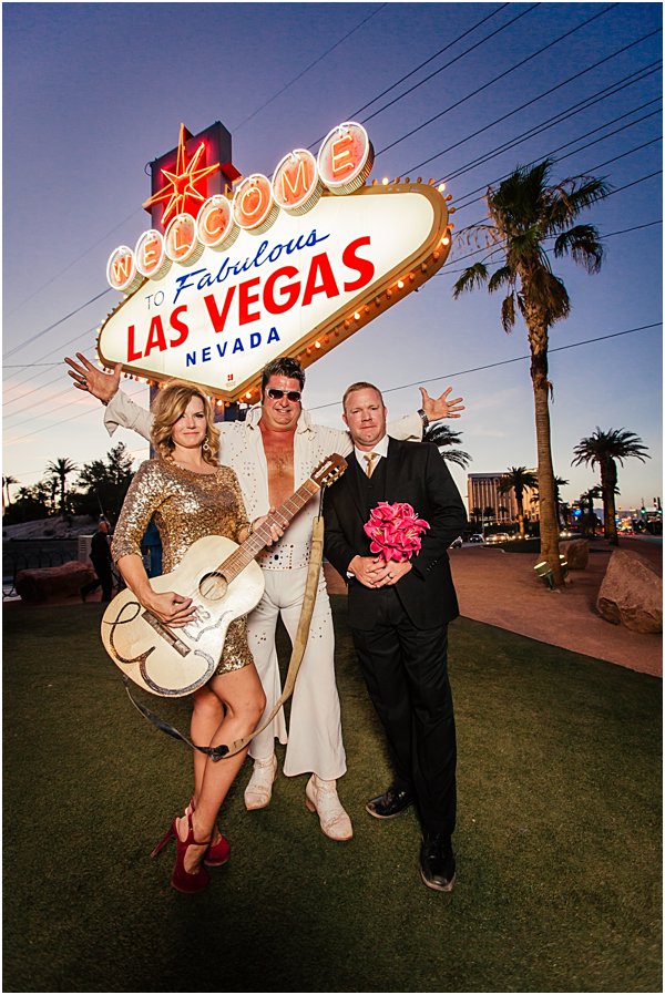 Las Vegas Elvis Wedding Photographer Vegas Vow Renewal Desitantion Photographer by POPography.org_374