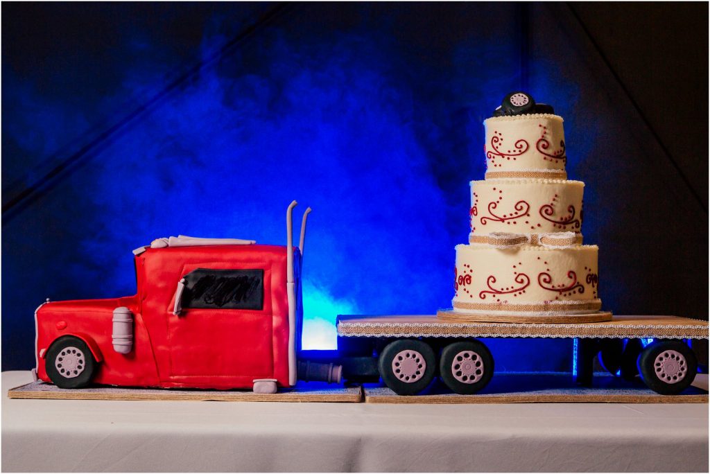 new-york-wedding-photographer-bear-mountain-state-park-wedding-peterbilt-truck-wedding-by-popography_6220